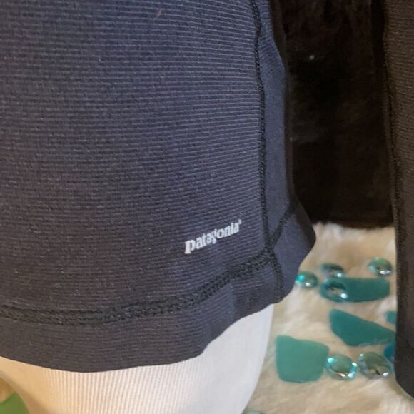 Patagonia pullover S (3850) - Picture 3 of 6